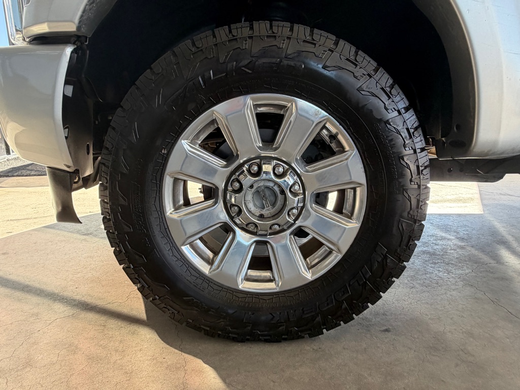 Photo 62 of this FORD F350