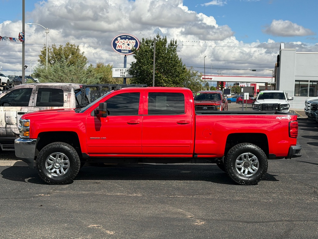 Photo 2 of this CHEVROLET SILVERADO 2500