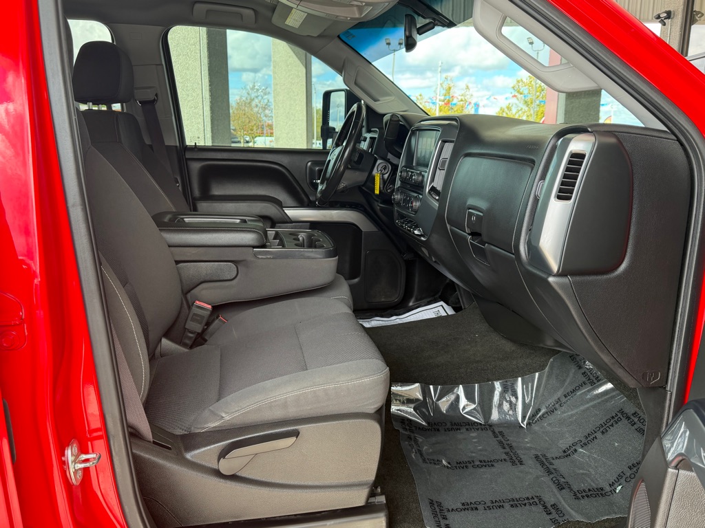 Photo 26 of this CHEVROLET SILVERADO 2500