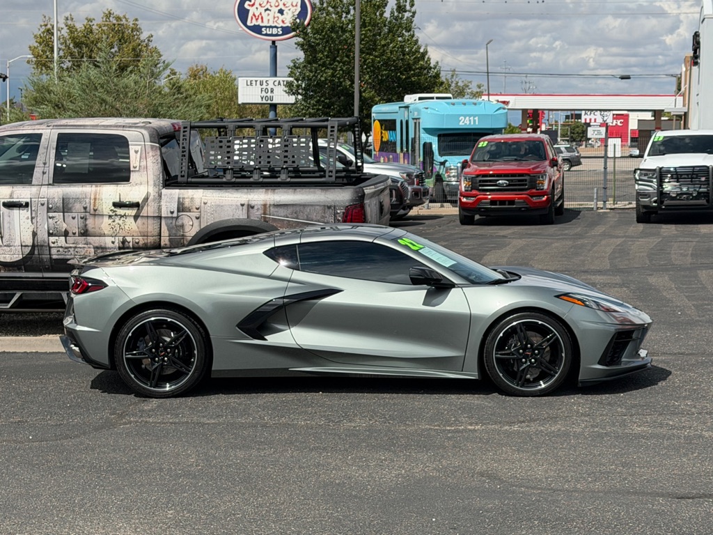 Photo 3 of this CHEVROLET CORVETTE