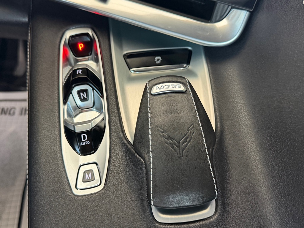 Photo 11 of this CHEVROLET CORVETTE