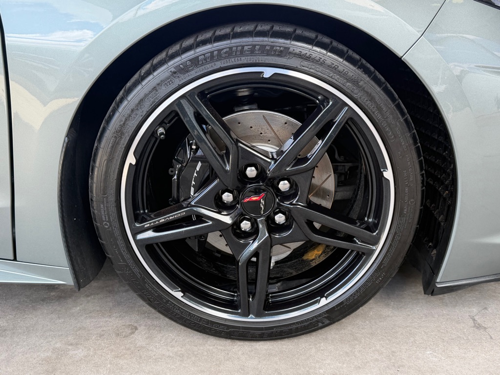 Photo 48 of this CHEVROLET CORVETTE
