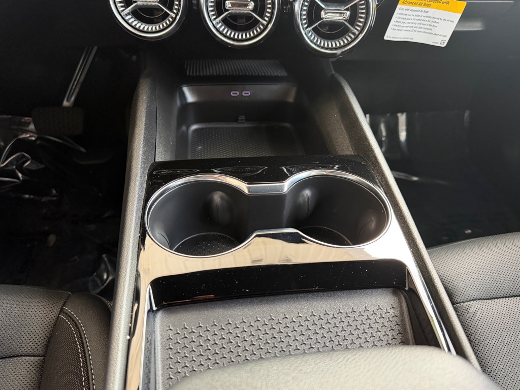 Photo 15 of this CHEVROLET BLAZER