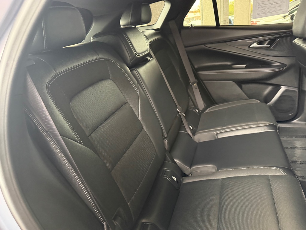 Photo 33 of this CHEVROLET BLAZER