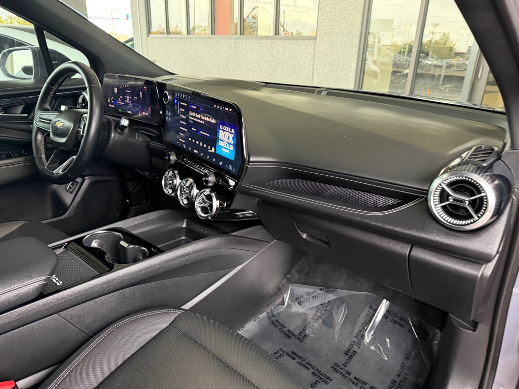 Photo 38 of this CHEVROLET BLAZER