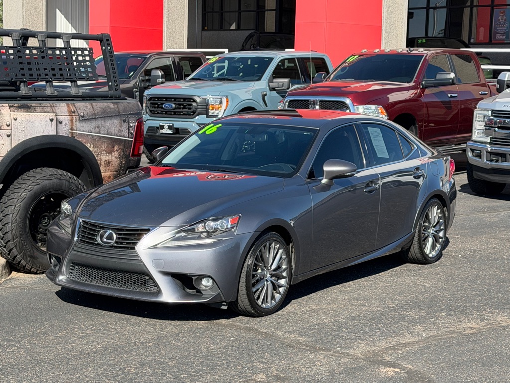 Photo 39 of this LEXUS IS