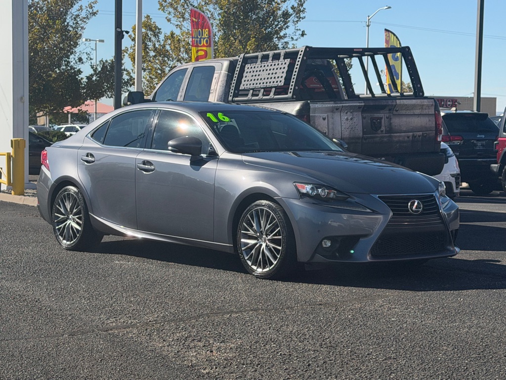 Photo 52 of this LEXUS IS