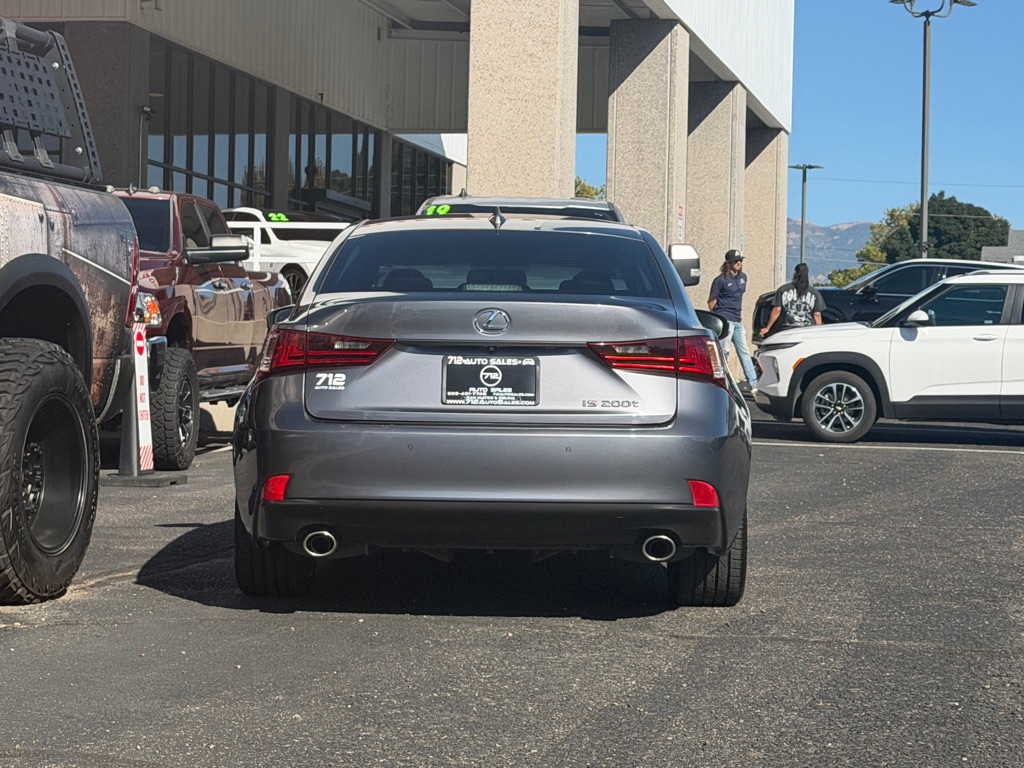 Photo 46 of this LEXUS IS