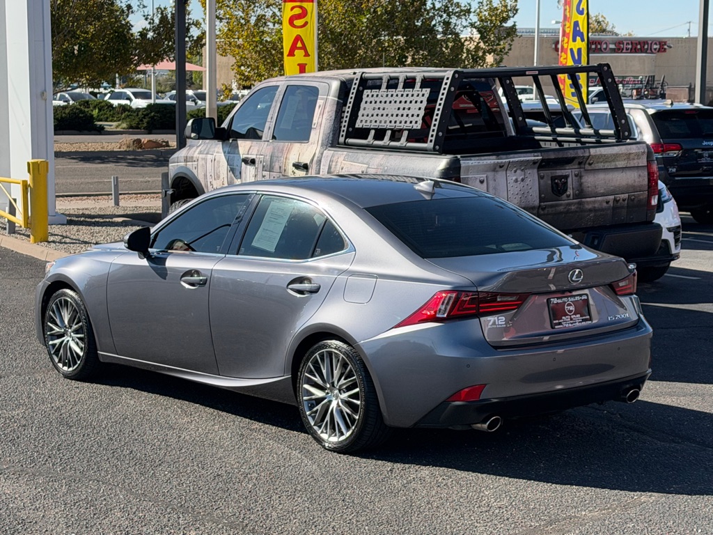 Photo 43 of this LEXUS IS