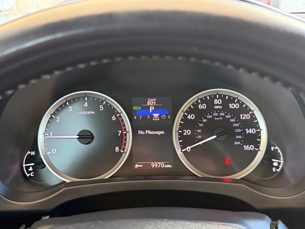 Photo 12 of this LEXUS IS