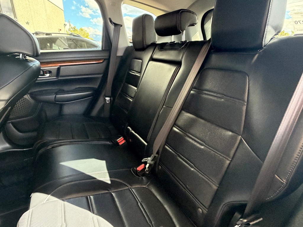Photo 21 of this HONDA CR-V
