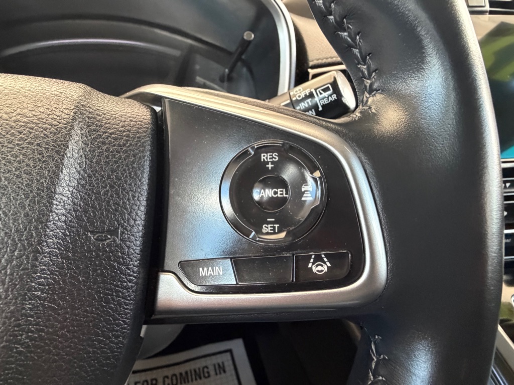 Photo 10 of this HONDA CR-V