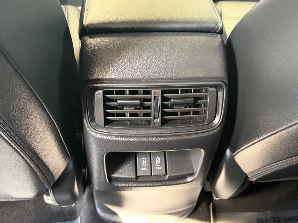 Photo 23 of this HONDA CR-V