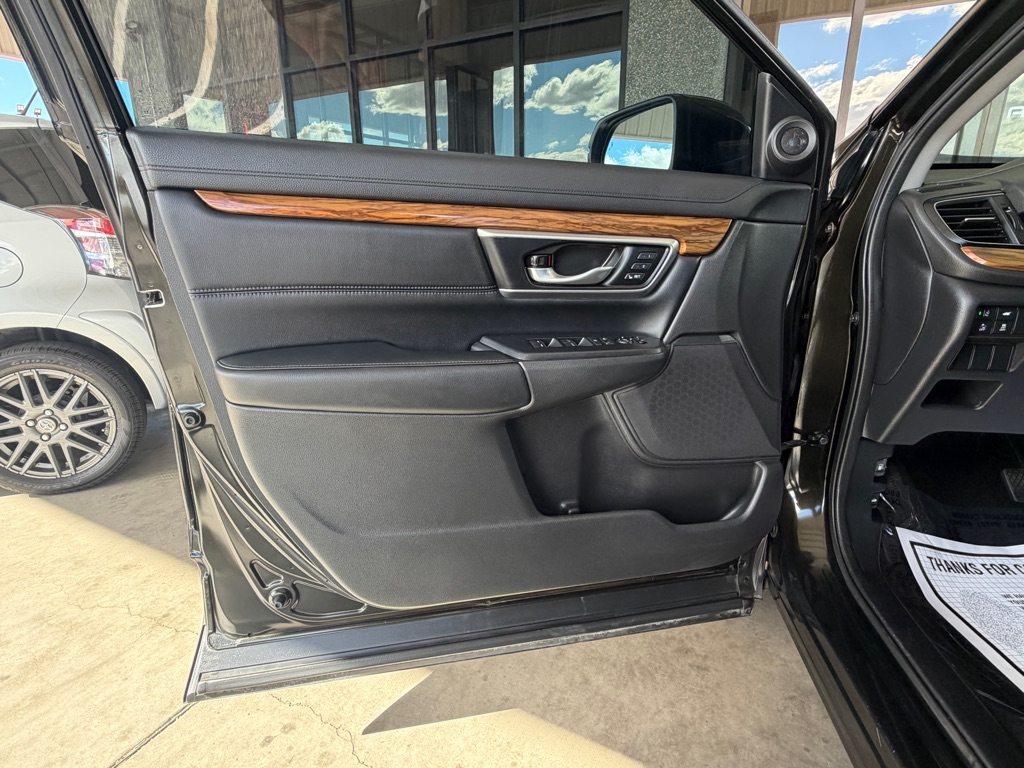 Photo 18 of this HONDA CR-V