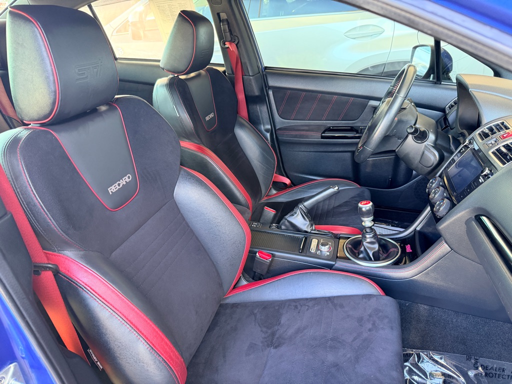 Photo 20 of this SUBARU WRX