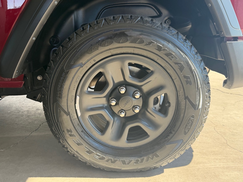 Photo 48 of this JEEP WRANGLER