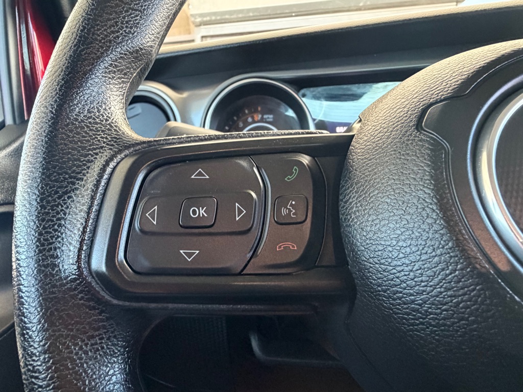 Photo 9 of this JEEP WRANGLER