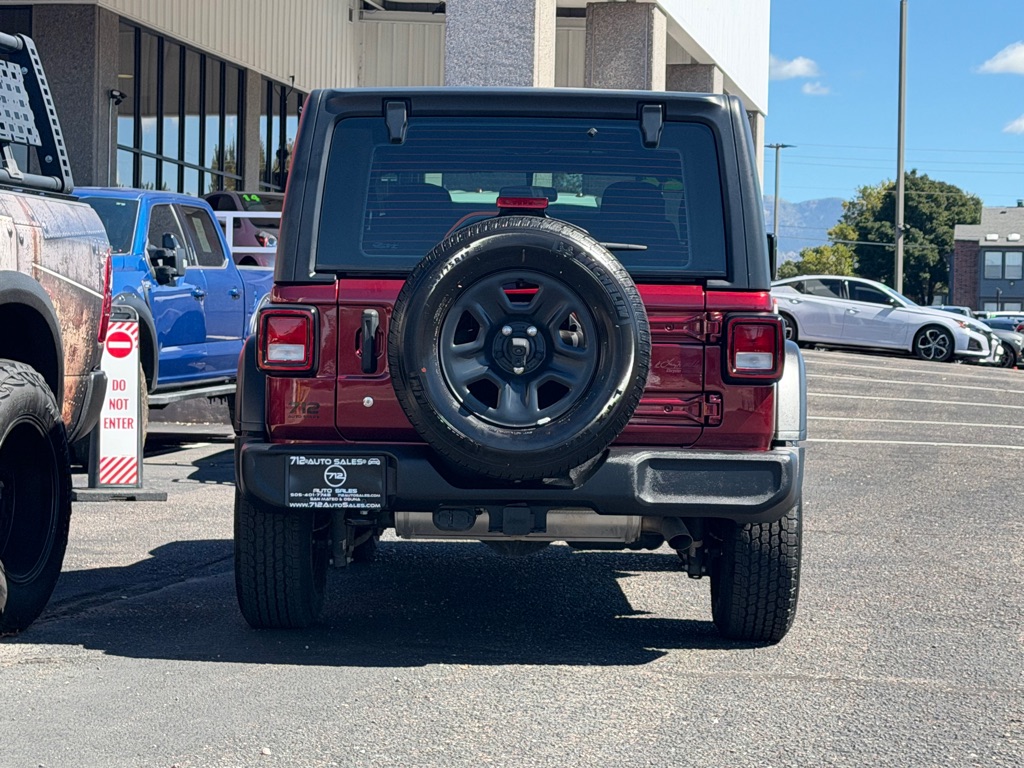 Photo 37 of this JEEP WRANGLER