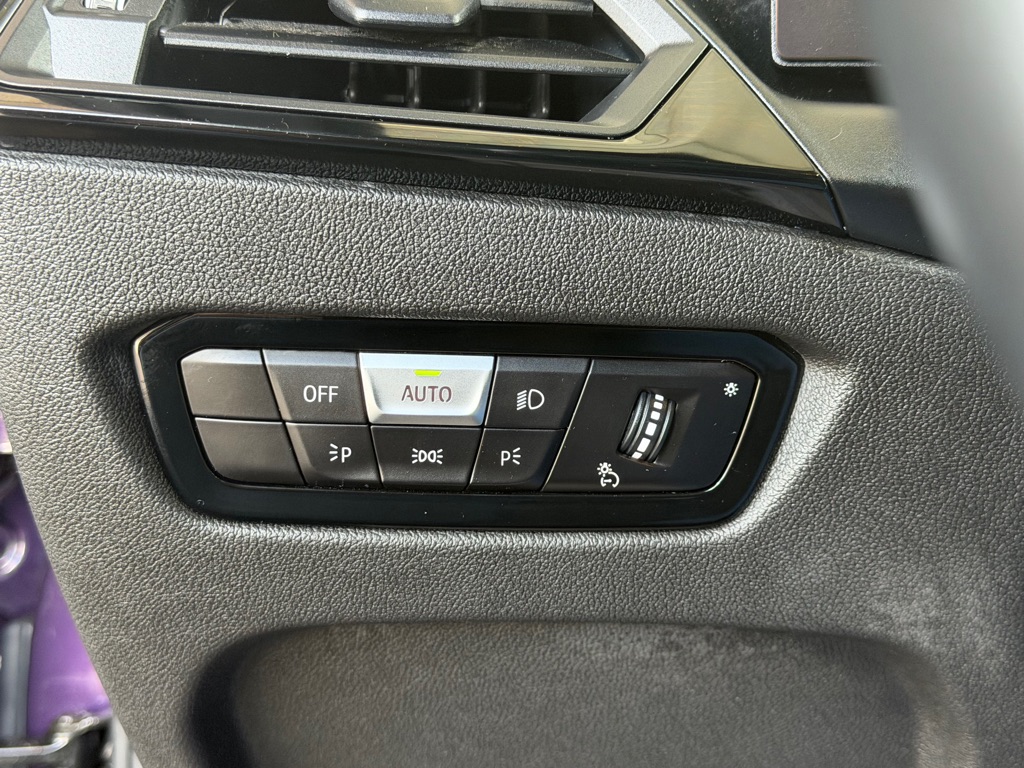 Photo 17 of this BMW 230I