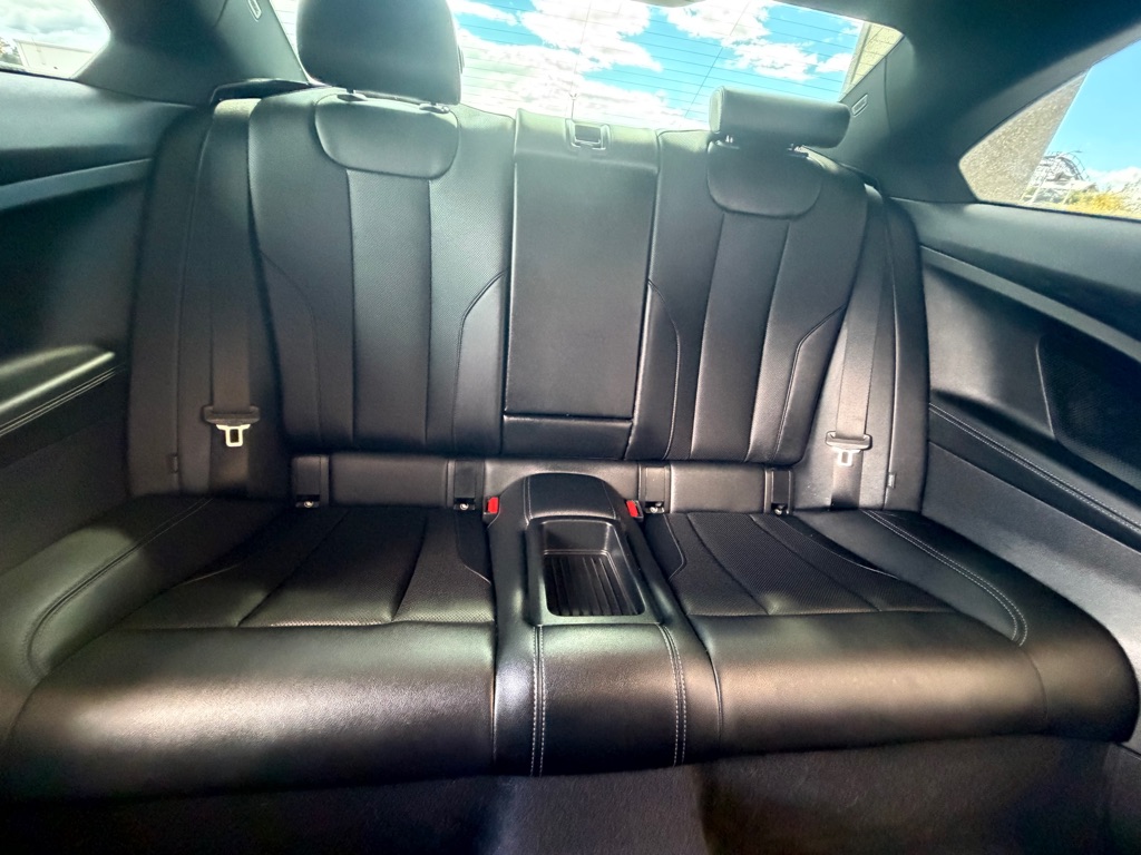 Photo 22 of this BMW 230I