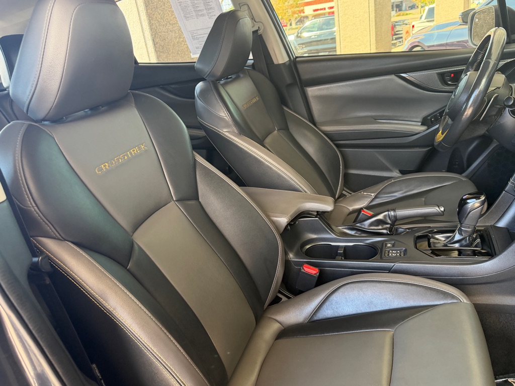Photo 33 of this SUBARU CROSSTREK
