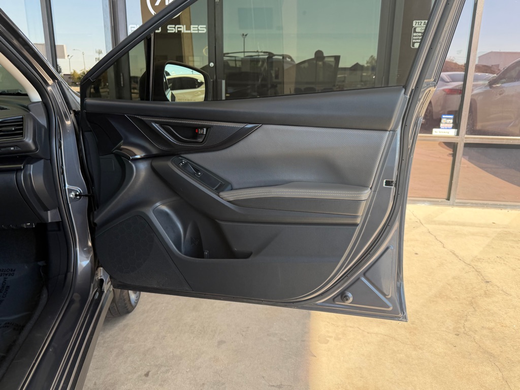 Photo 35 of this SUBARU CROSSTREK