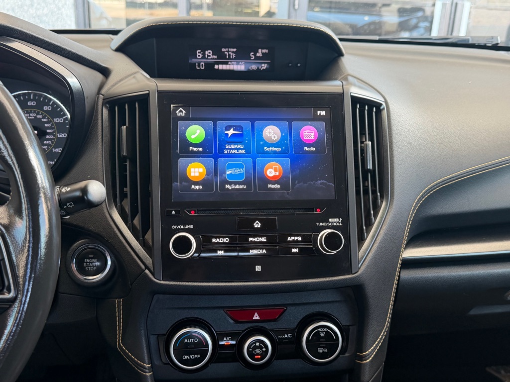 Photo 12 of this SUBARU CROSSTREK