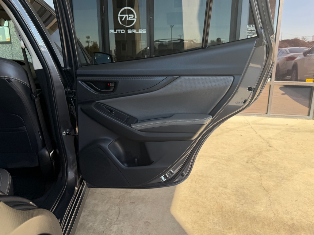 Photo 31 of this SUBARU CROSSTREK