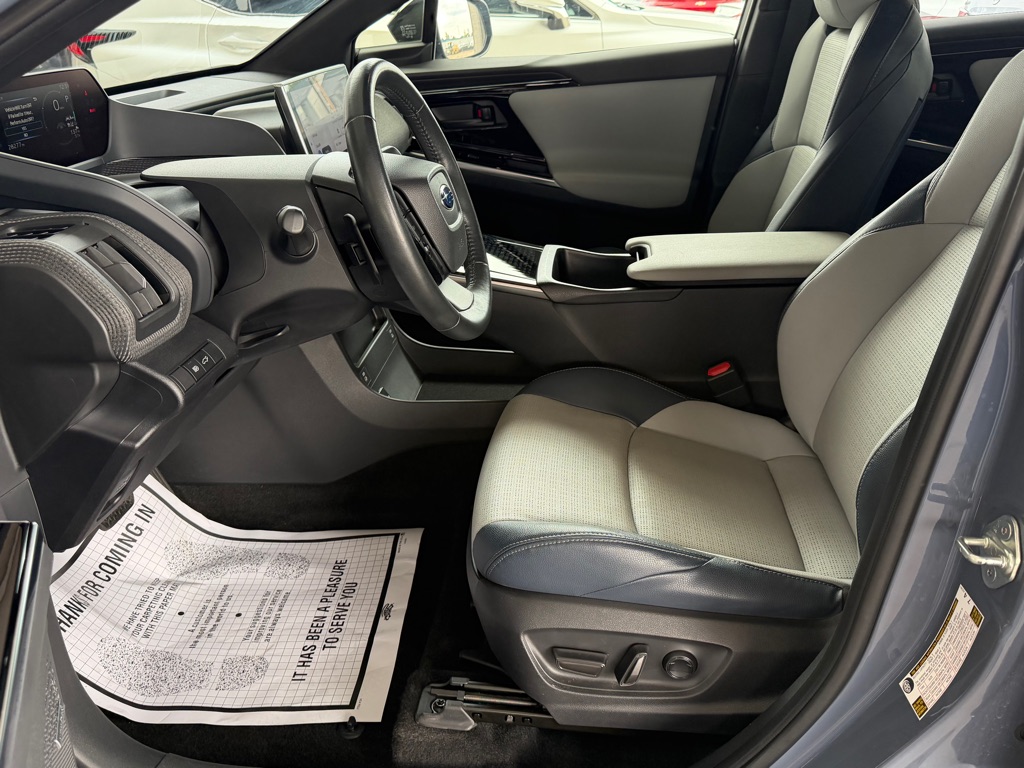 Photo 7 of this SUBARU SOLTERRA