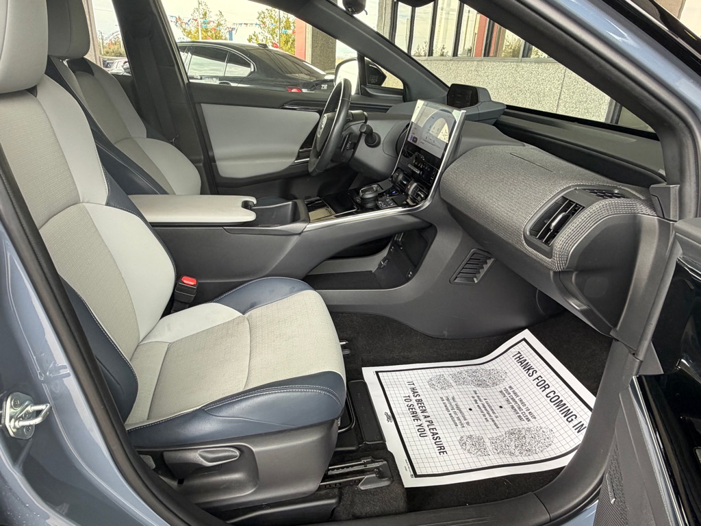 Photo 38 of this SUBARU SOLTERRA