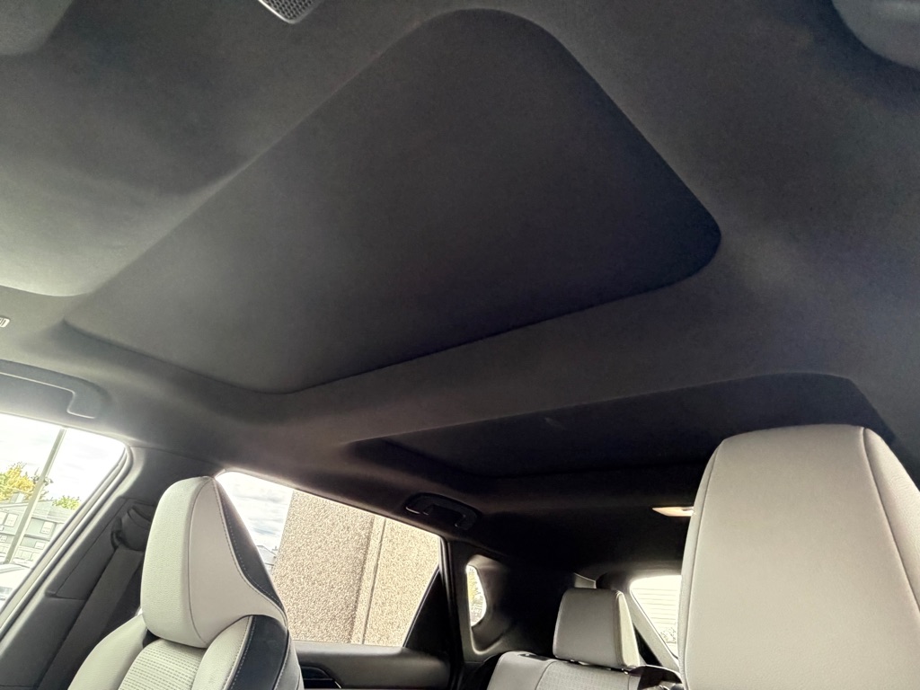 Photo 21 of this SUBARU SOLTERRA