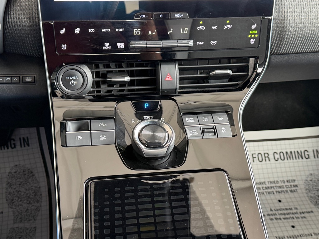 Photo 17 of this SUBARU SOLTERRA