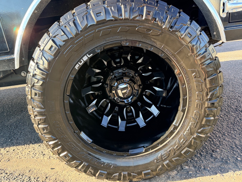 Photo 69 of this GMC SIERRA