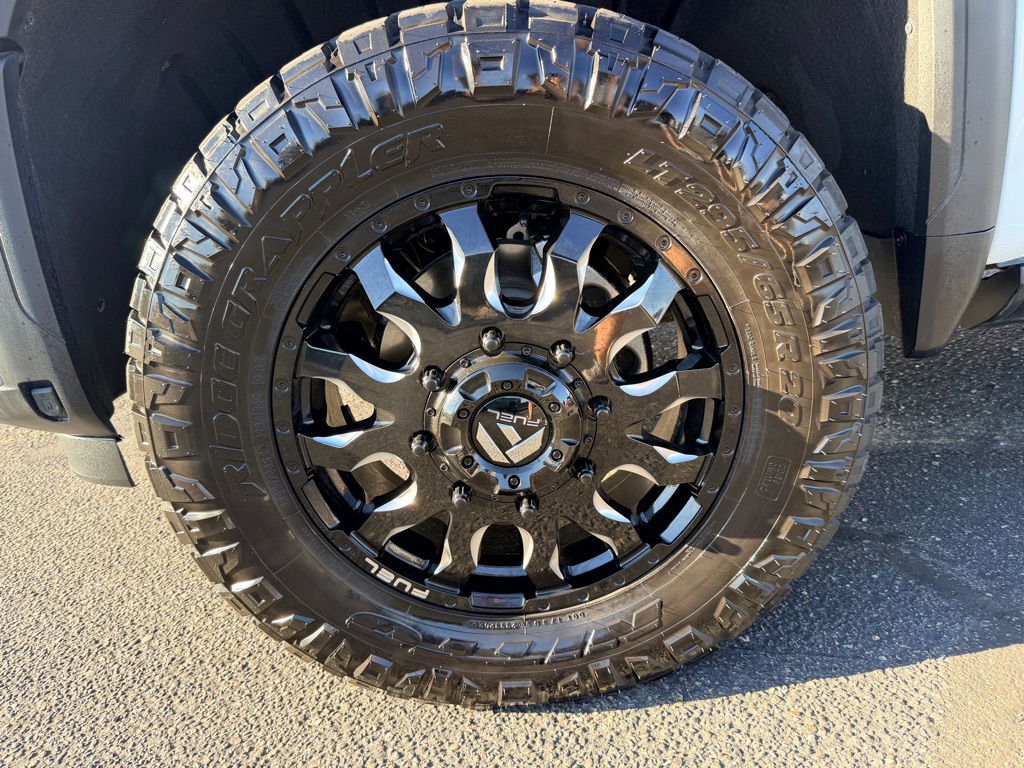 Photo 70 of this GMC SIERRA