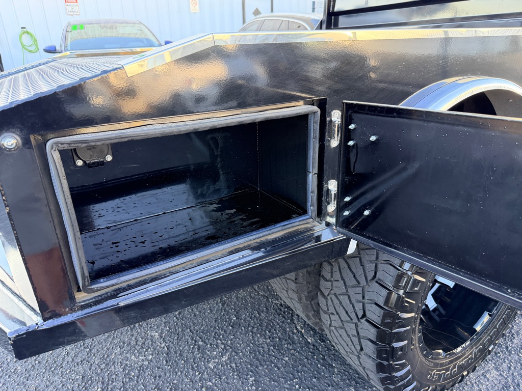 Photo 40 of this GMC SIERRA