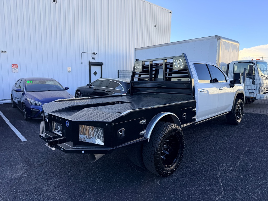 Photo 7 of this GMC SIERRA