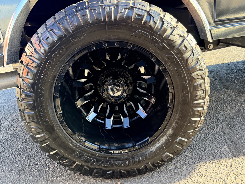 Photo 68 of this GMC SIERRA