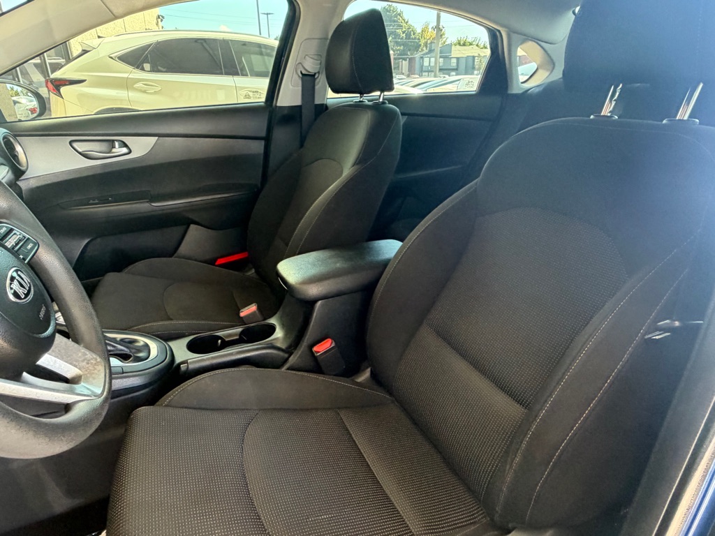 Photo 6 of this KIA FORTE