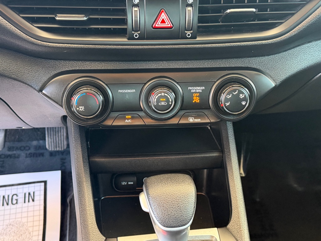Photo 15 of this KIA FORTE