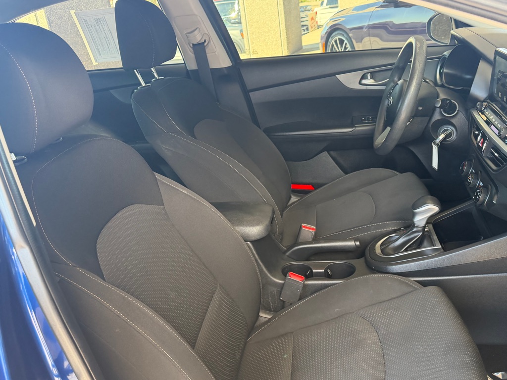 Photo 32 of this KIA FORTE