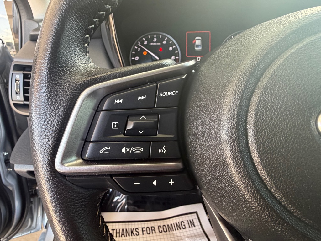 Photo 10 of this SUBARU LEGACY