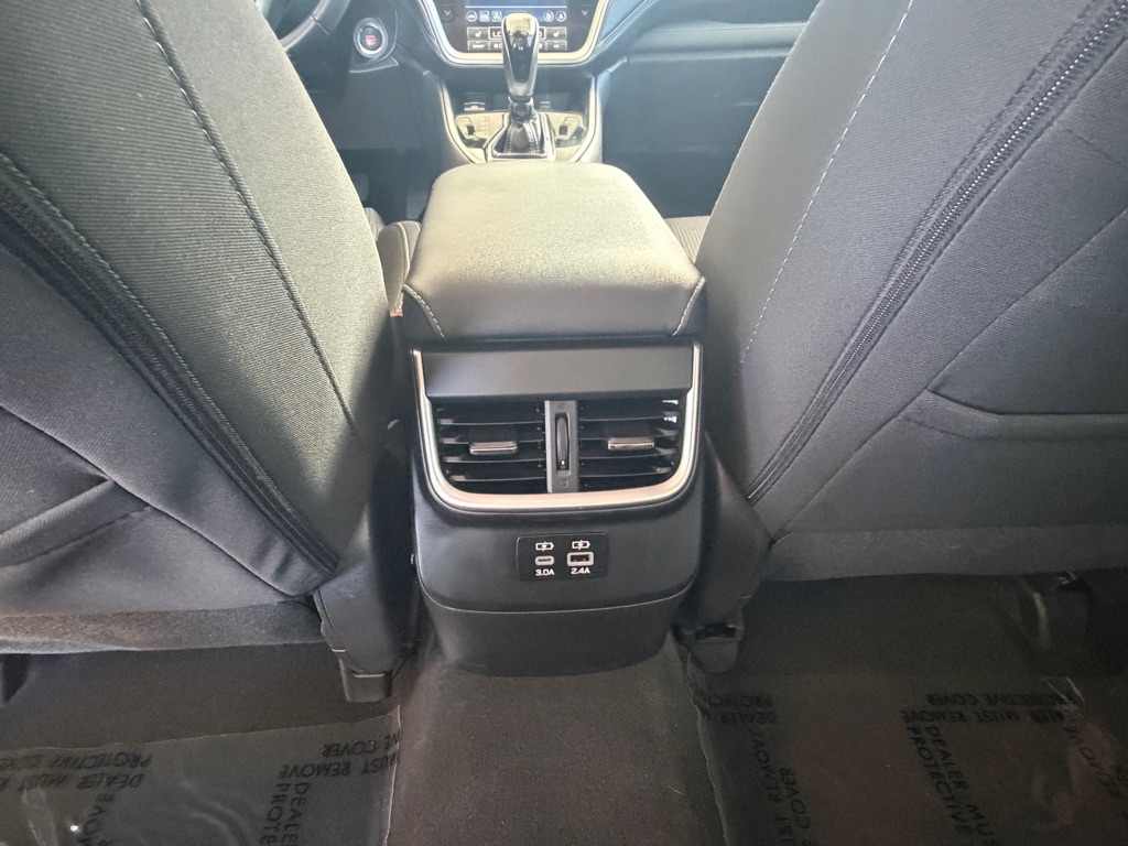 Photo 24 of this SUBARU LEGACY