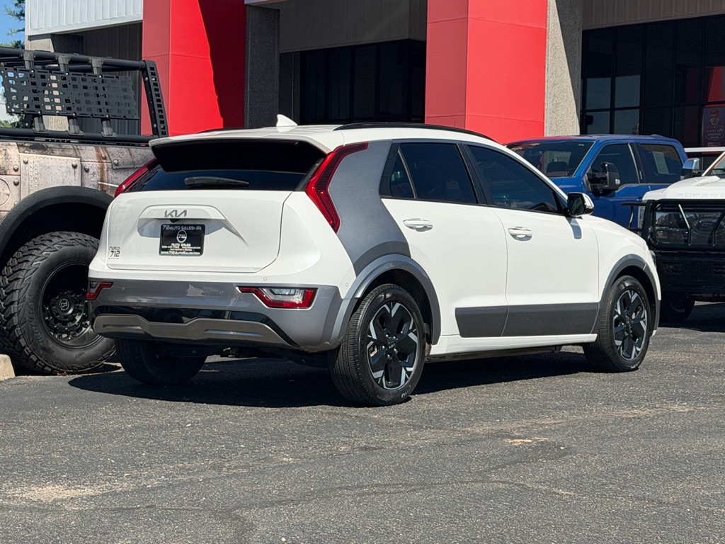 Photo 51 of this KIA NIRO