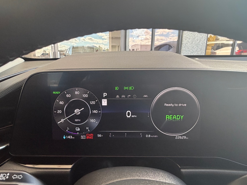 Photo 13 of this KIA NIRO