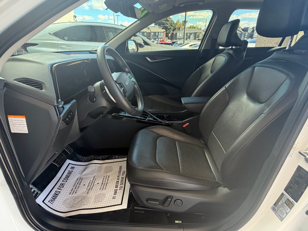 Photo 7 of this KIA NIRO
