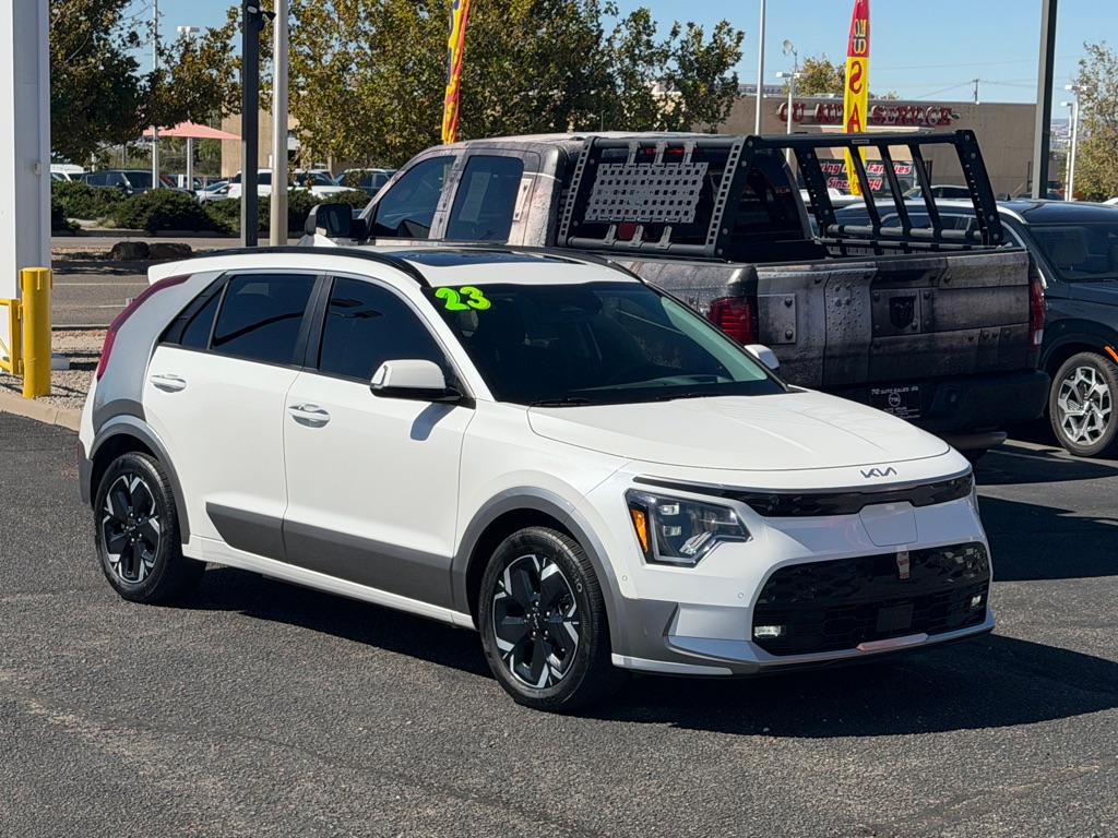 Photo 4 of this KIA NIRO