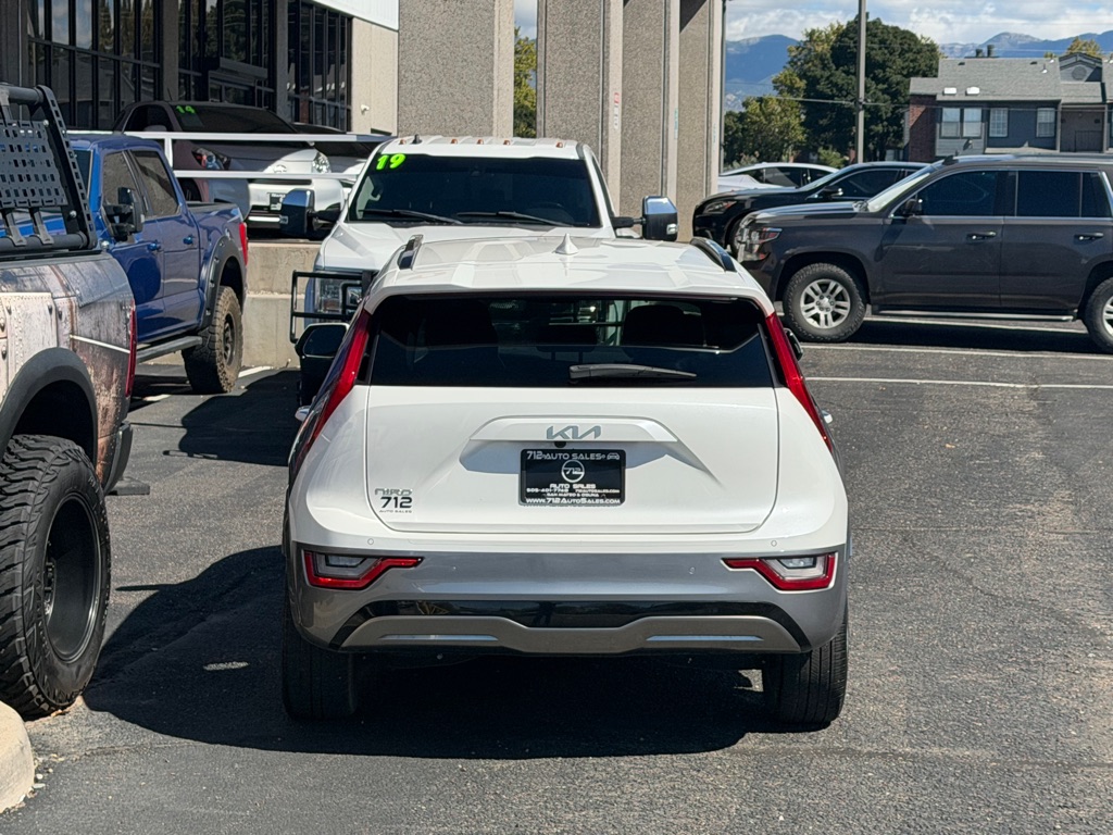 Photo 48 of this KIA NIRO