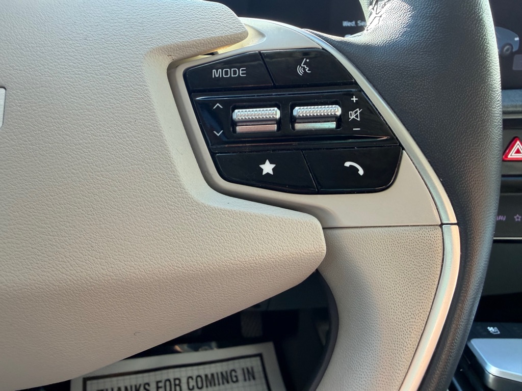 Photo 13 of this KIA EV6