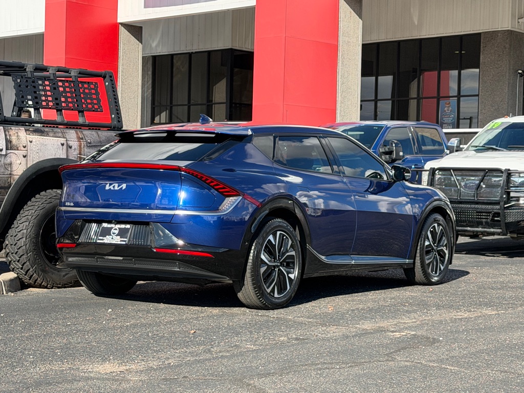 Photo 52 of this KIA EV6