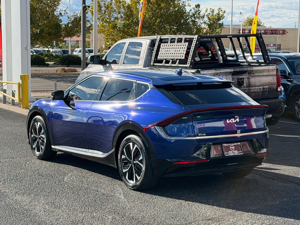 Photo 3 of this KIA EV6